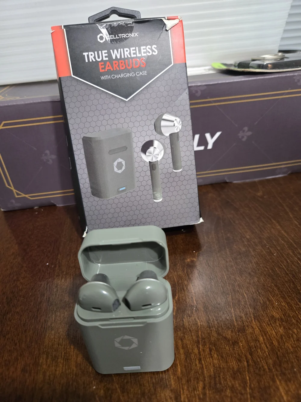 True Wireless Earbuds with Charging Case - Olive Green